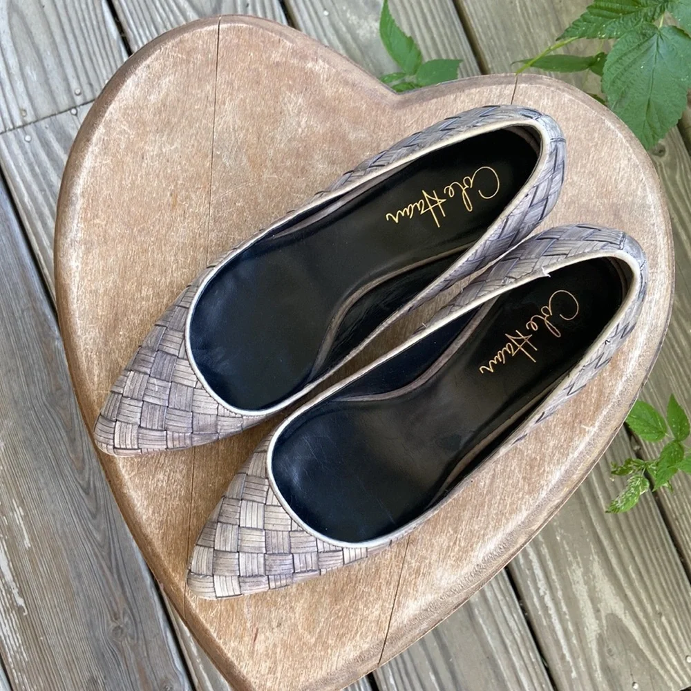 Vintage Cole Haan Nike Air Light Grey Woven Leather Kitten Heels Women's Size 8 - Picture 3 of 9